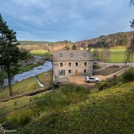 Le Moulin De Jeannou * Les Bessons